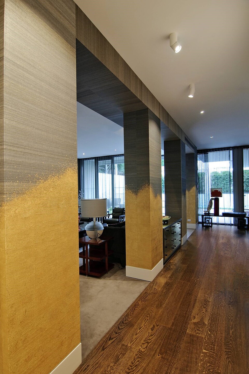 Installation | Metallic Ombre