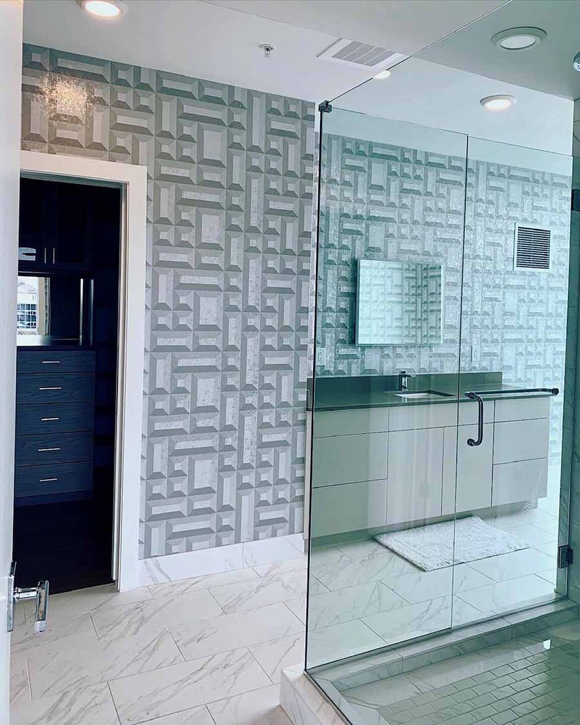 Installation Vinyl Mirror Mirror